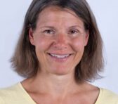 STUCHETZ Magda 800x1000